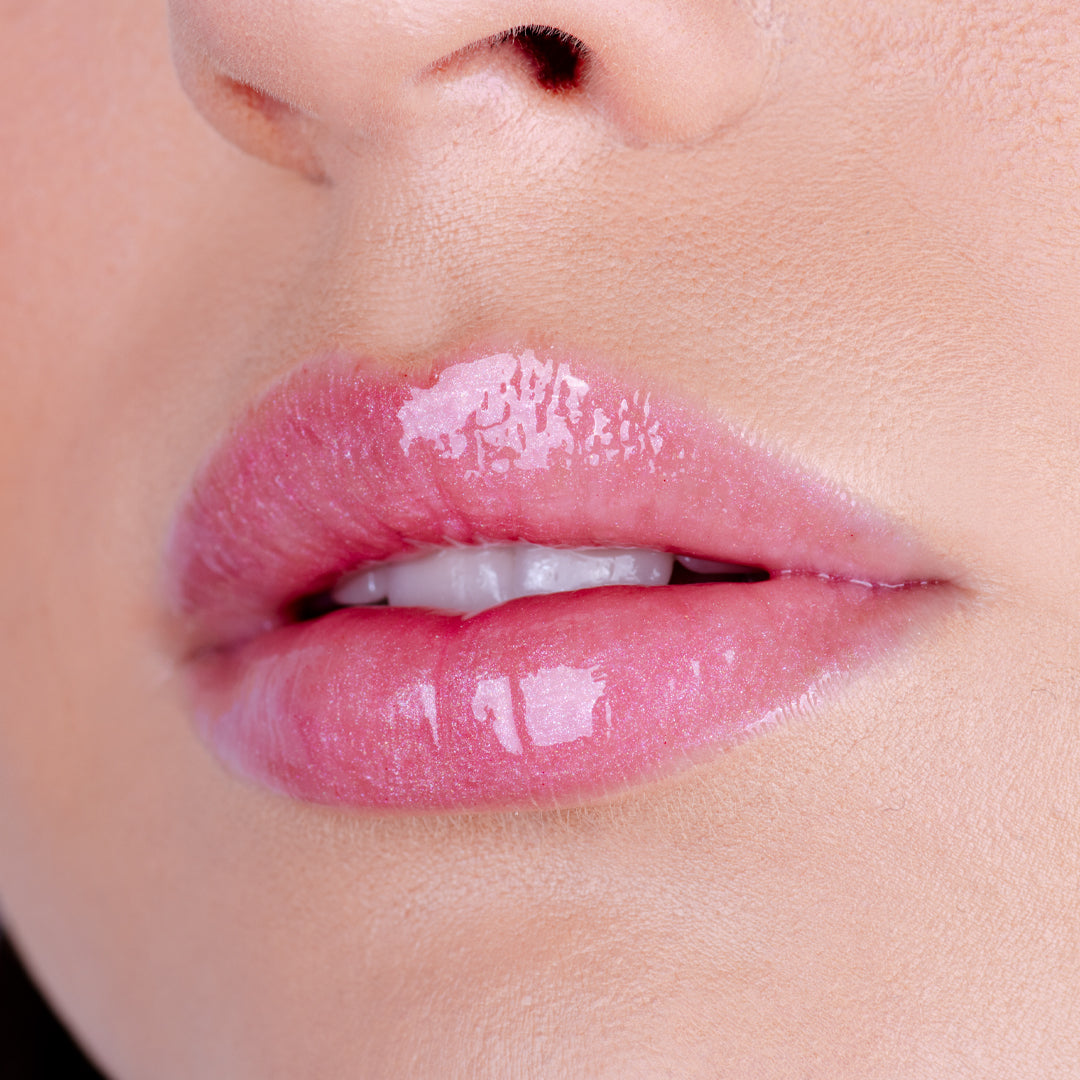 PLUMPING LIP GLOSS NO. 03 ICE KISSES