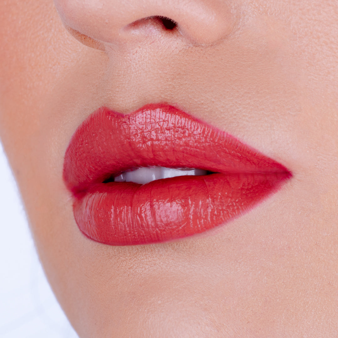 Vinyl Liquid Lipstick No.04 Warm Nude Fusion 